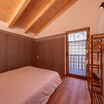 Lägenhet Greenwood - Spacious Alpine Retreat With Mountain Views
